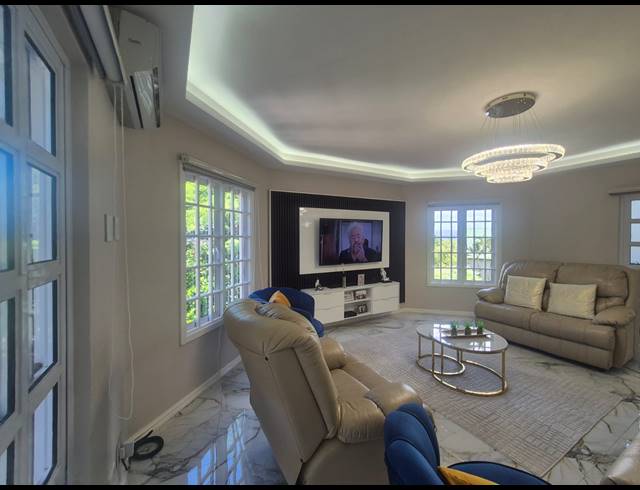 3 BEDROOM TOWNHOUSE FOR SALE IN SUNNINGDALE